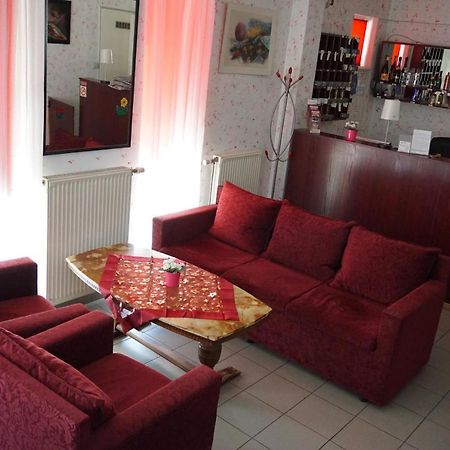 Székesfehérvár Panama Motel מראה חיצוני תמונה