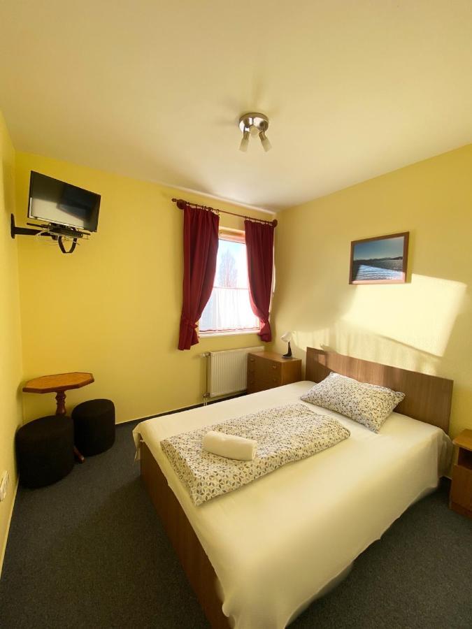 Székesfehérvár Panama Motel מראה חיצוני תמונה