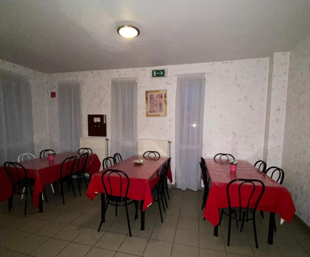 Székesfehérvár Panama Motel מראה חיצוני תמונה