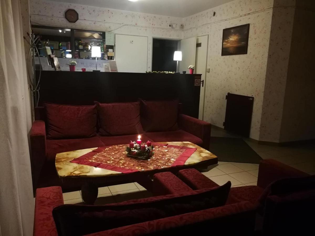 Székesfehérvár Panama Motel מראה חיצוני תמונה