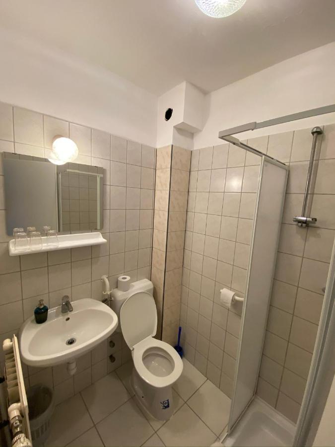 Székesfehérvár Panama Motel מראה חיצוני תמונה
