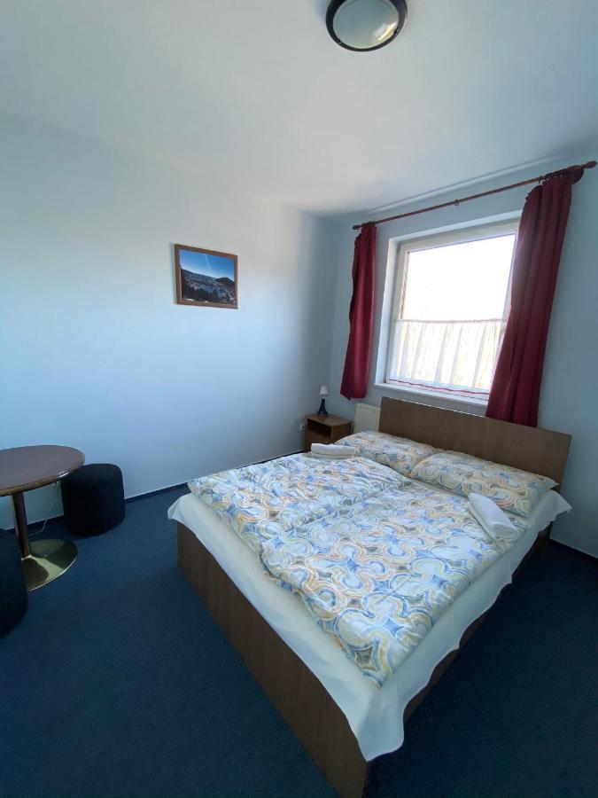Székesfehérvár Panama Motel מראה חיצוני תמונה